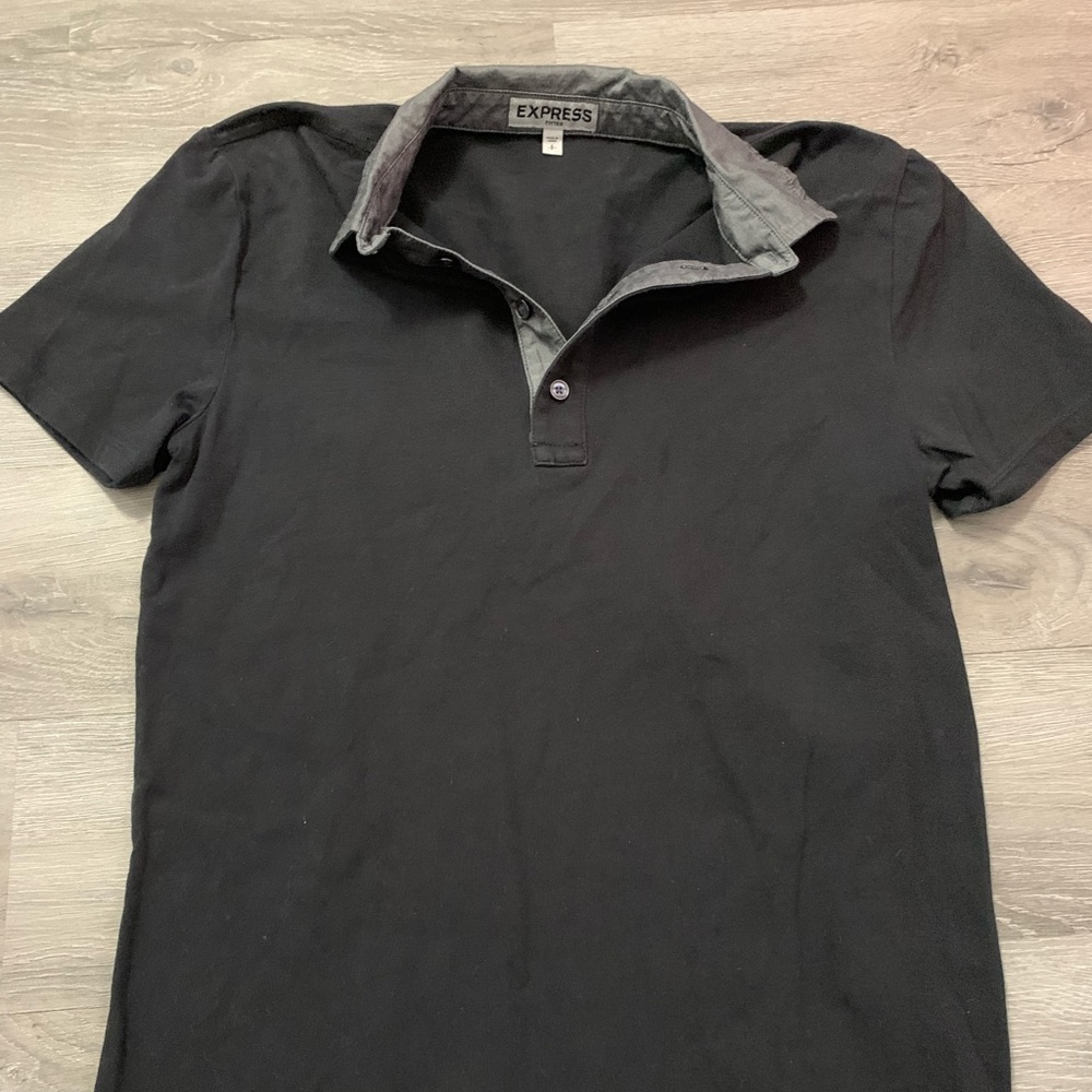 Men’s Express Size Small Short Sleeved Polo
